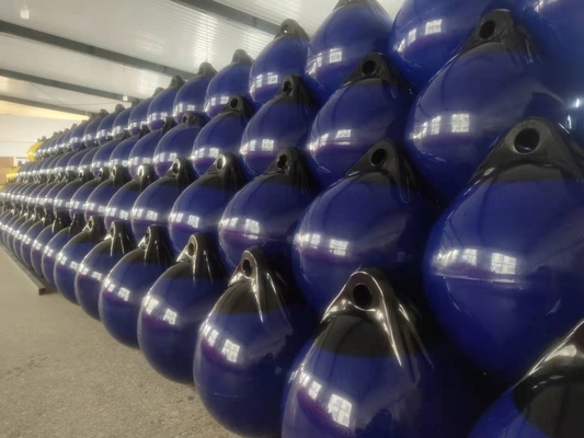 A75 đường kính 29,5 &quot;* 31,5 &quot;chiều cao A loại tàu biển PVC Boat Fender Buoys cho du thuyền