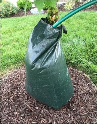 35 gallon tự tưới cây túi, Treegator tưới nước túi phát hành chậm cho vườn và cây đường phố