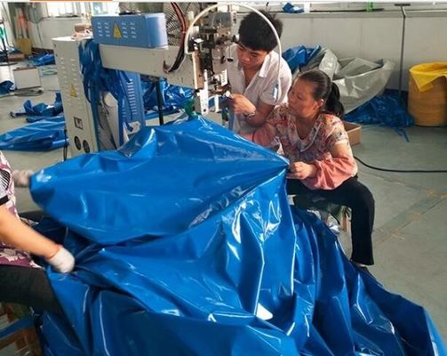 Kháng giật mạnh PVC Truck Cover bề mặt mờ với nguyên liệu thô chưa được sử dụng trước đây