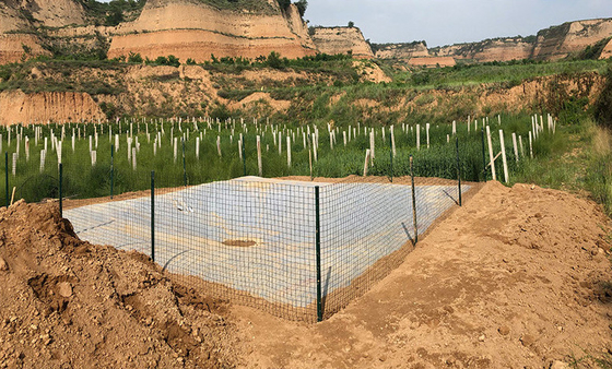 Khu vực núi nước mưa thu gom bể lưu trữ nước cho các giải pháp nông nghiệp bền vững