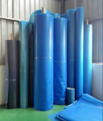 Tự động tiết kiệm nước chống tia cực tím sưởi ấm chăn bong bóng PE bể bơi mặt trời