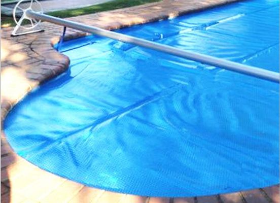 Khép kín bong bóng bể bơi mùa hè Áp phủ mặt trời chống bụi 16ft × 20ft Áp phủ bể bơi tự động