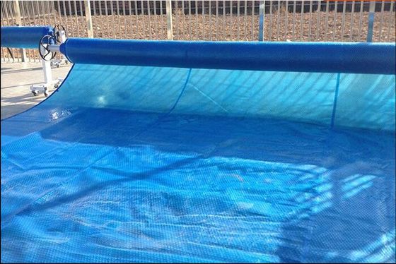 Phòng chống tia cực tím 100um 200um Bể bơi Mặt trời phủ màu xanh PE bong bóng chăn Solar Pool Cover