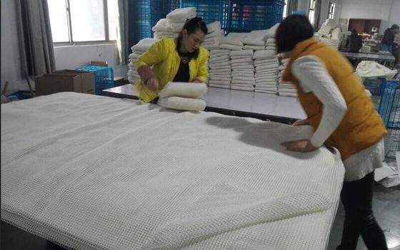 Bộ đồ nuôi ong PVC không trượt Mat Foam Liner Quần áo nuôi ong lưới Quần áo bảo vệ