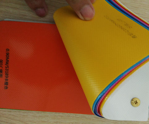 PVC Laminated Tarpaulin Glossy Fire Retardant 1100GSM 2,06 * 50m vật liệu