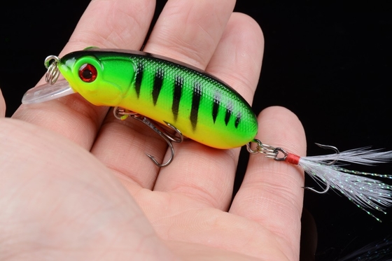 Máy đánh cá mồi Minnow 6cm / 9.8g Black Feather Hook ABS nhựa